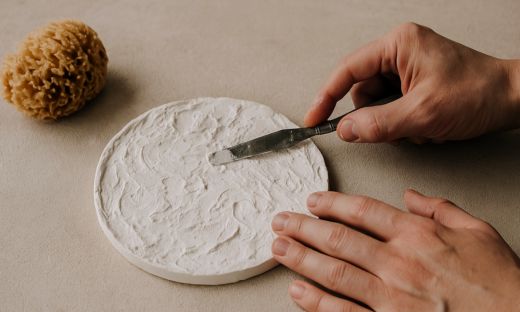 Combinare texture, pigmenti e finiture per il gesso - Aqua Resin