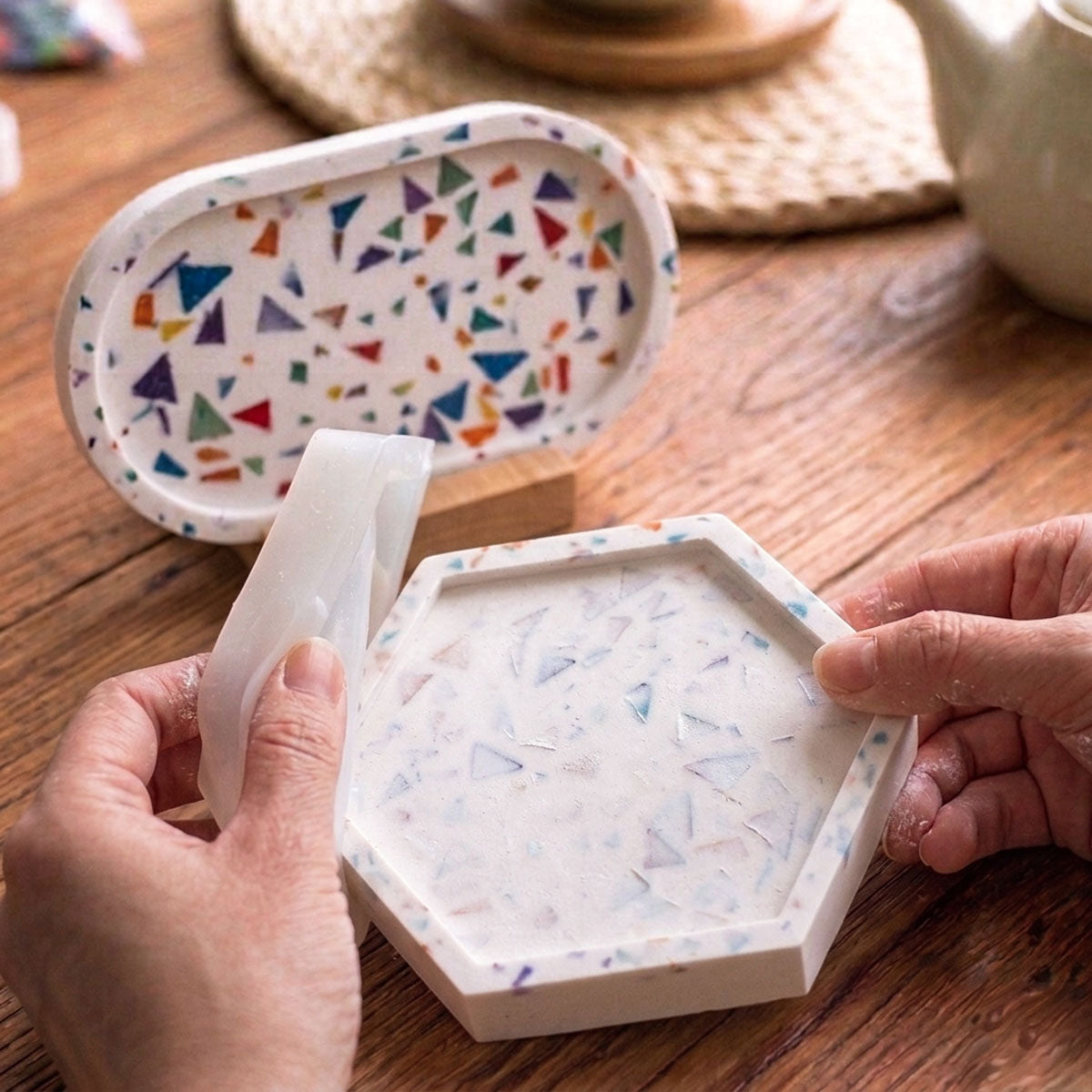 Aqua Kit Terrazzo [Carrara White]: Pop Design and Brightness with Colored Chips
