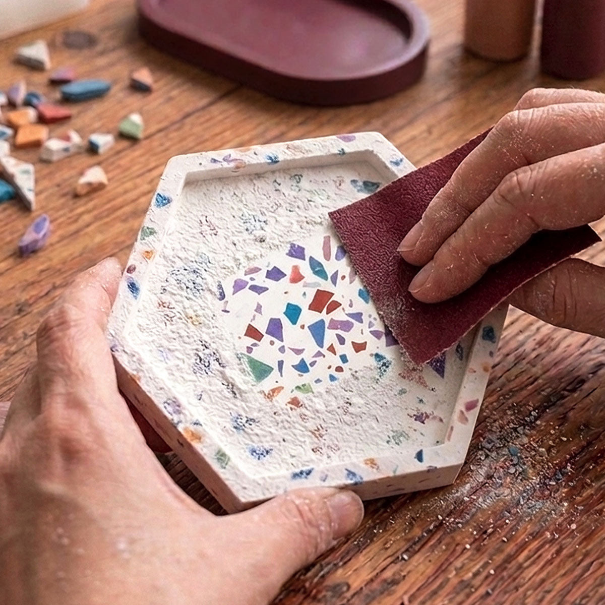 Aqua Kit Terrazzo [Carrara White]: Pop Design and Brightness with Colored Chips